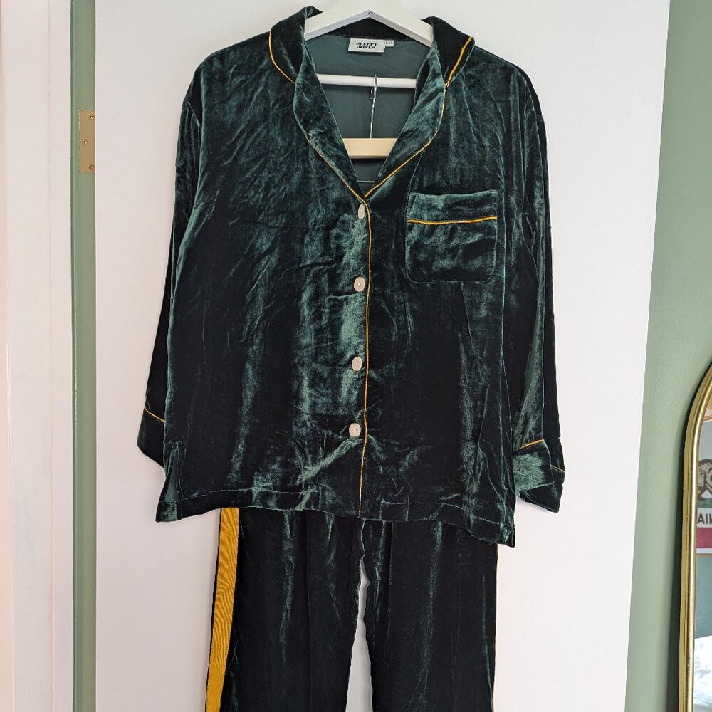 Sleepy Jones Emerald Velvet Pajama Set with Gold Trim